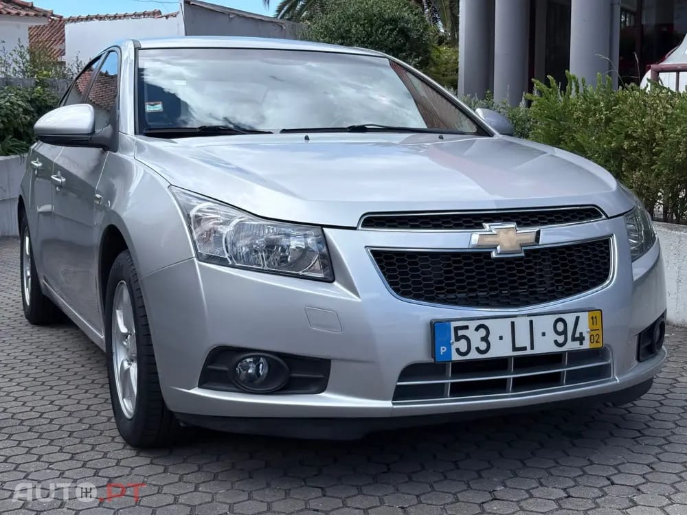 Chevrolet Cruze 1.6 LS