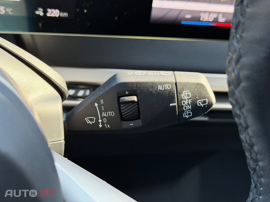 BMW iX xDrive 40 Pack Desportivo