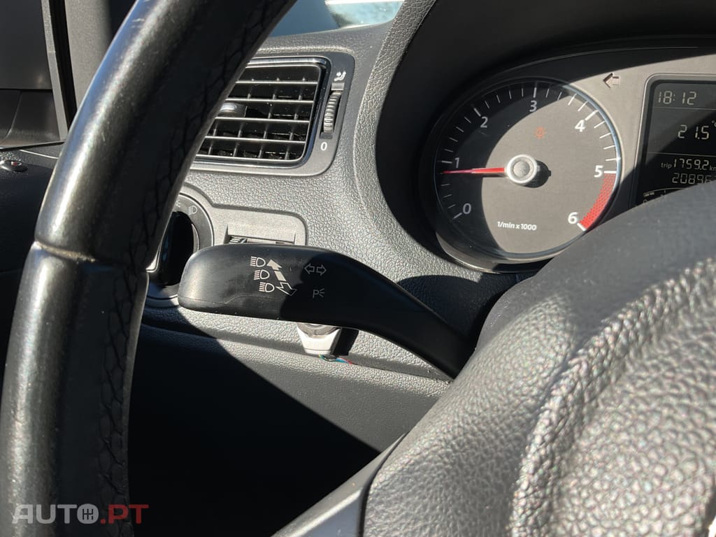 Volkswagen Polo 1.6 TDI Confortline BlueMotion