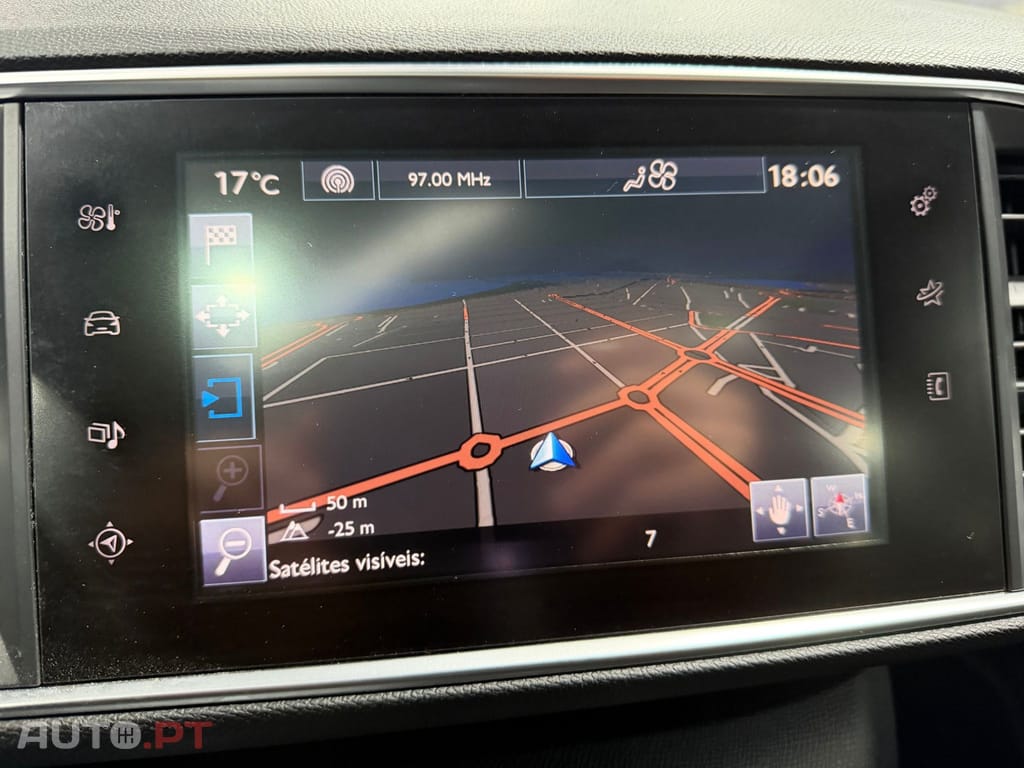 Peugeot 308 1.2  Feline