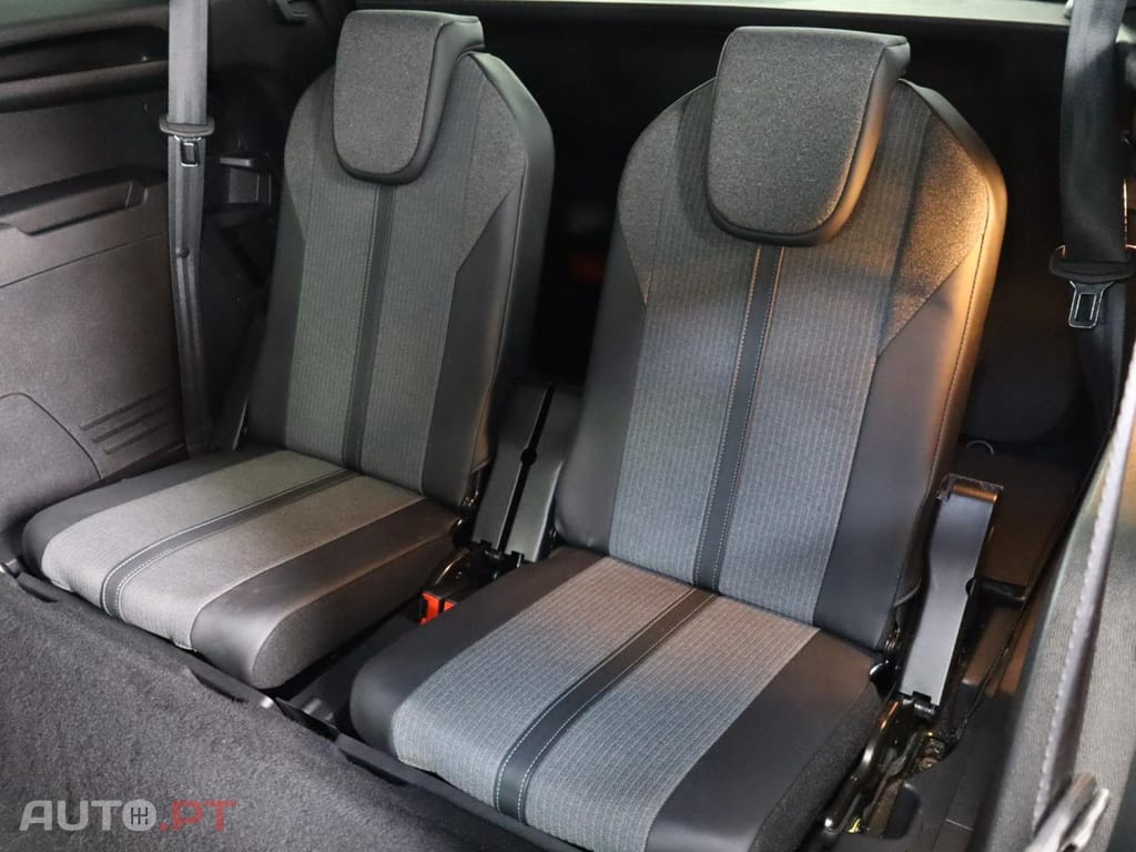 Peugeot 5008 Allure 1.5 BlueHDi 