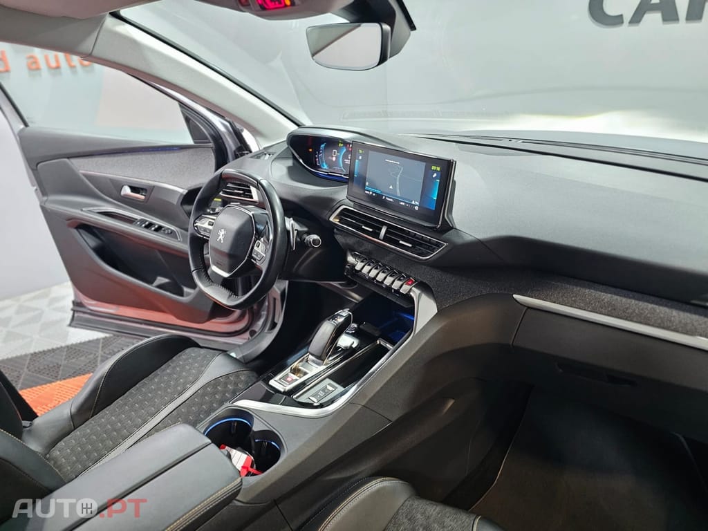 Peugeot 3008 1.6 Hybrid Allure Pack e-EAT8