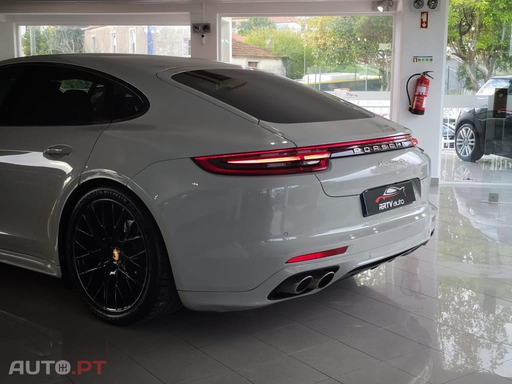 Porsche Panamera 4S Diesel