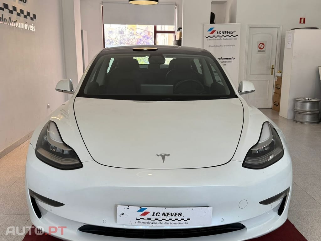 Tesla Model 3 Long-Range Dual Motor AWD