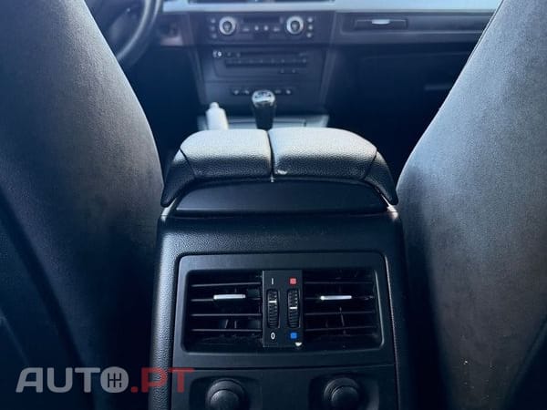BMW 318 d Navigation Sport