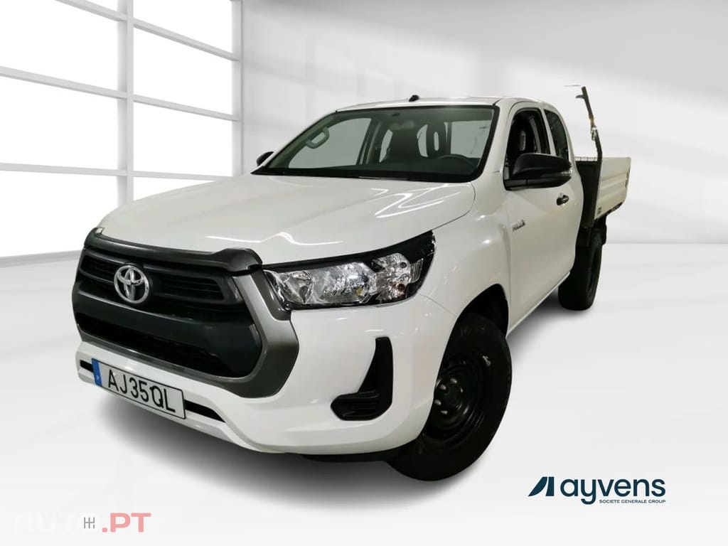 Toyota Hilux HILUX 2.4 D-4D 4WD CE CH 3L