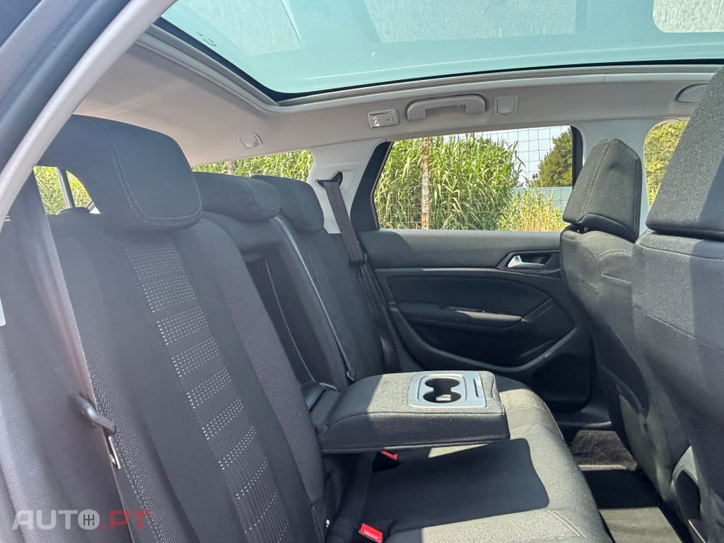 Peugeot 308 1.6 BlueHDi Allure J17