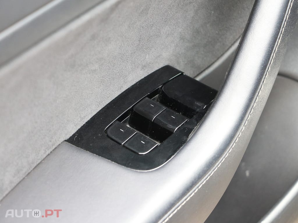Tesla Model 3 Long-Range Dual Motor AWD