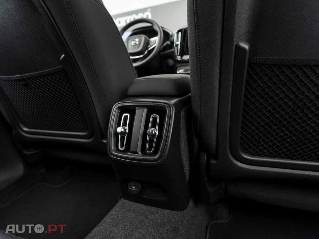 Volvo EX40 82 kWh Single Motor Extended Range Core