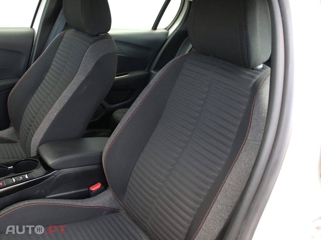 Peugeot E-208 50 kWh Allure