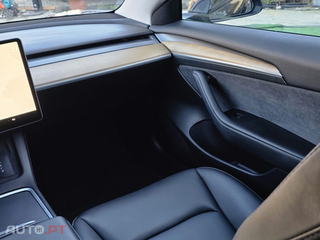 Tesla Model 3 Standard RWD Plus