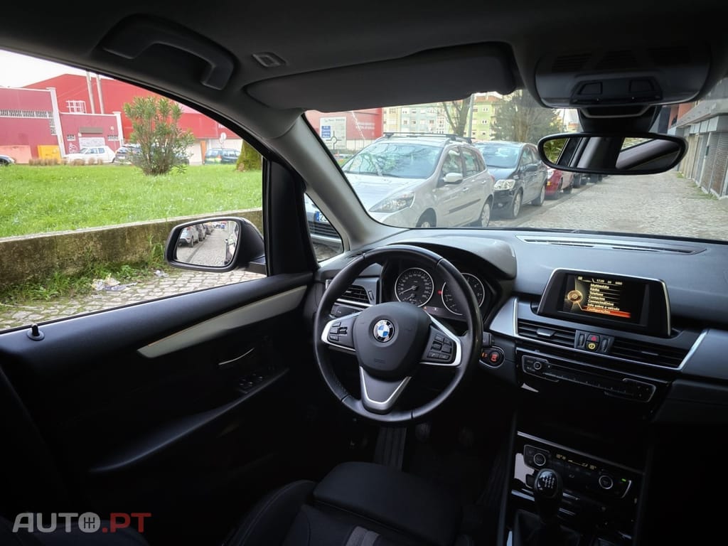 BMW 216 d Line Sport