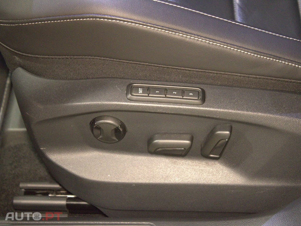 Volkswagen T-Roc 2.0 TDI R-Line DSG