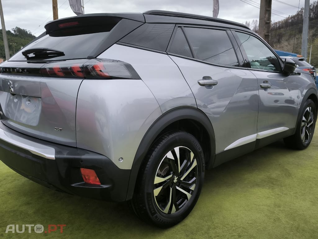 Peugeot E-2008 50 kWh GT