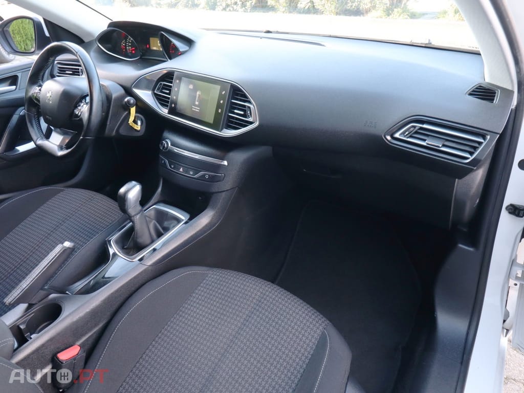 Peugeot 308 SW 1.6 BlueHDi Style