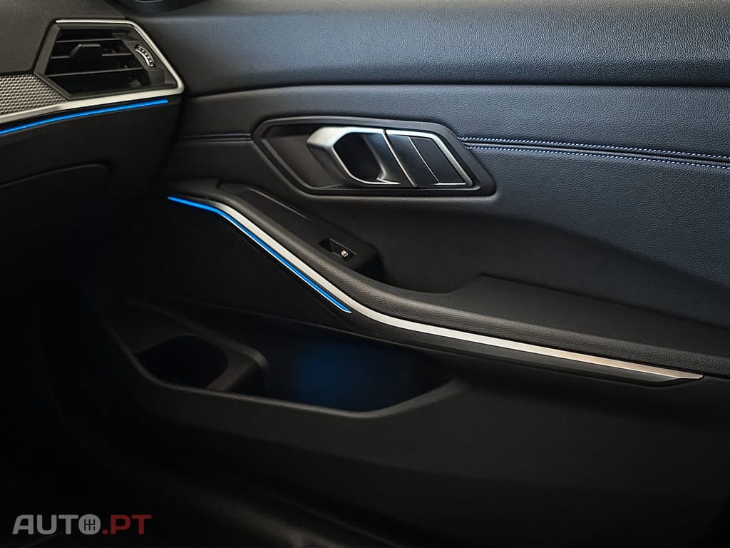 BMW 330 330e M Sport
