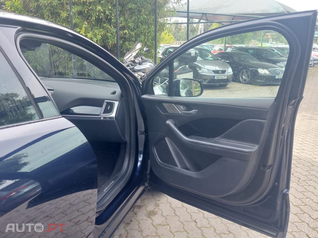 Jaguar I-Pace EV320 AWD SE