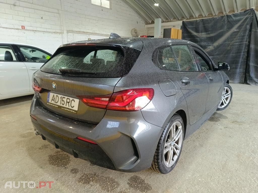 BMW 116 d Pack Desportivo M