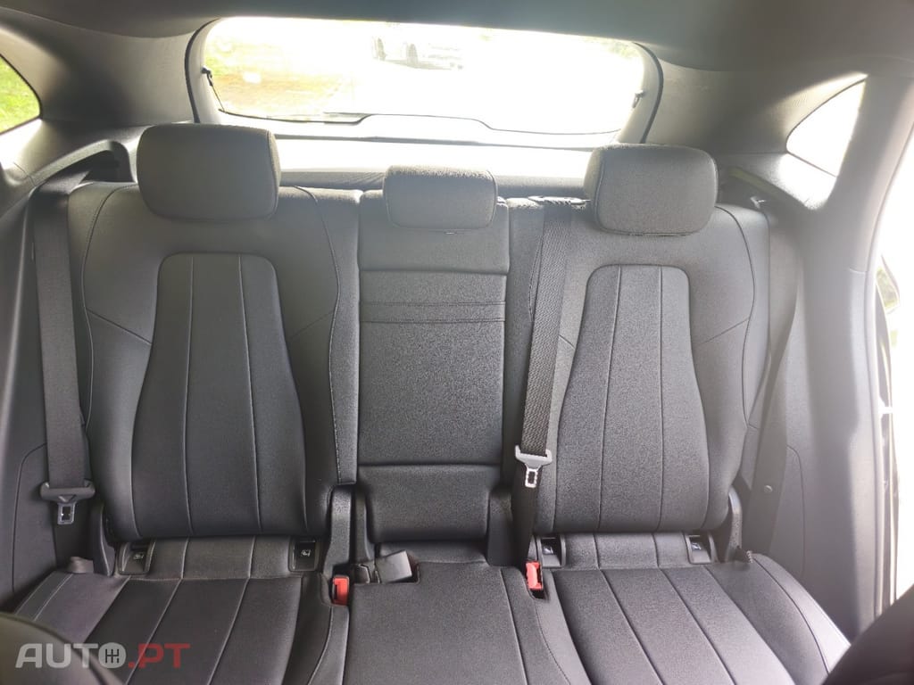 Mercedes-Benz GLA 180 d 8G-DCT