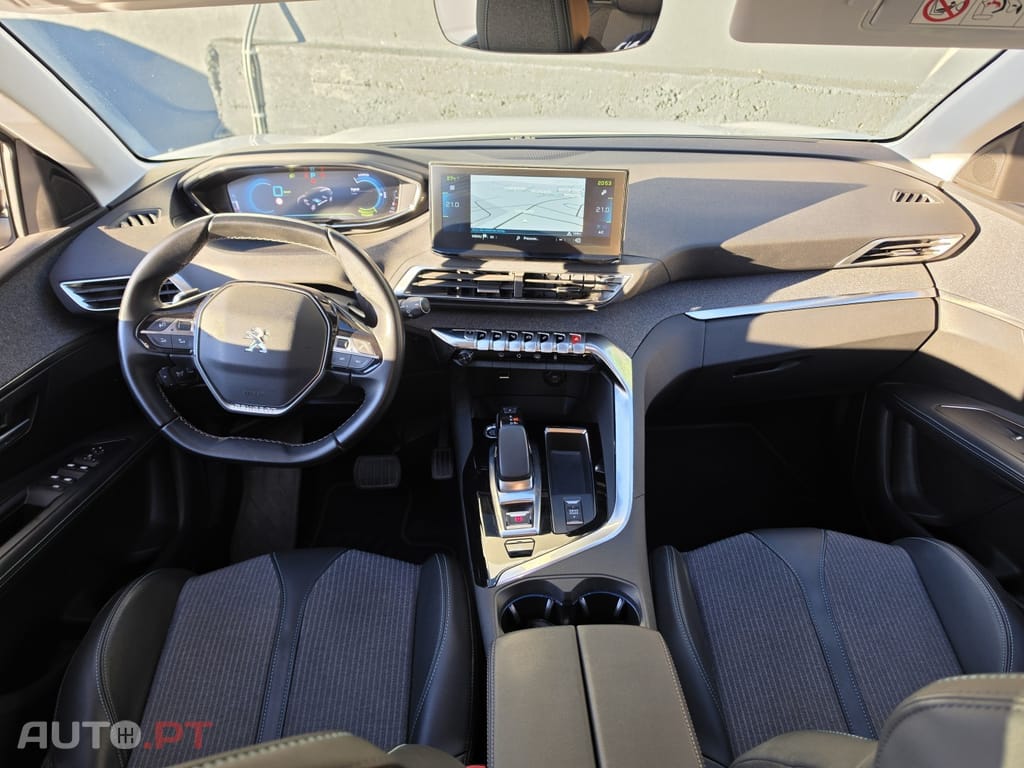 Peugeot 3008 1.6 Hybrid4 Allure Pack e-EAT8
