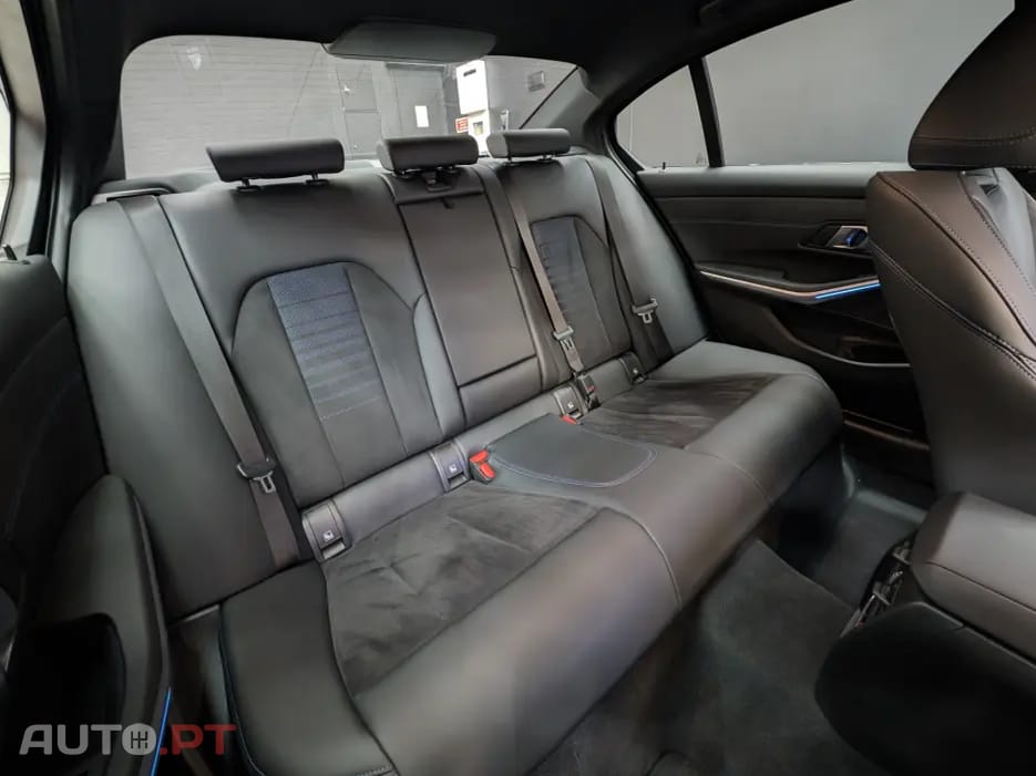 BMW 320 e Pack Desportivo M Auto