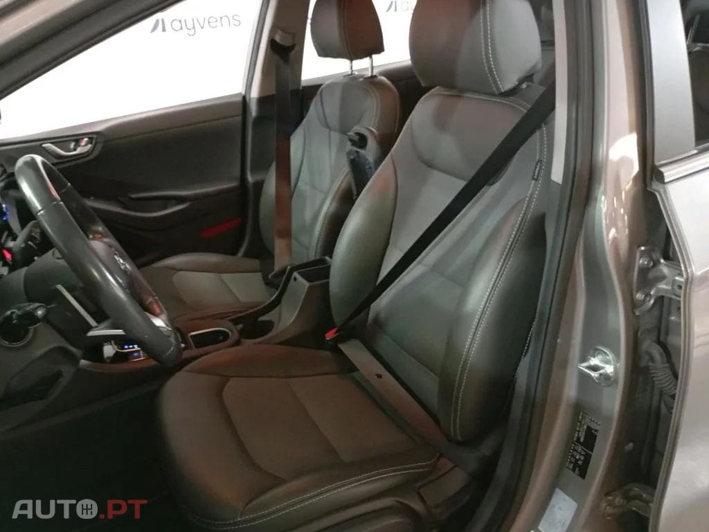 Hyundai Ioniq 1.6 GDI PHEV