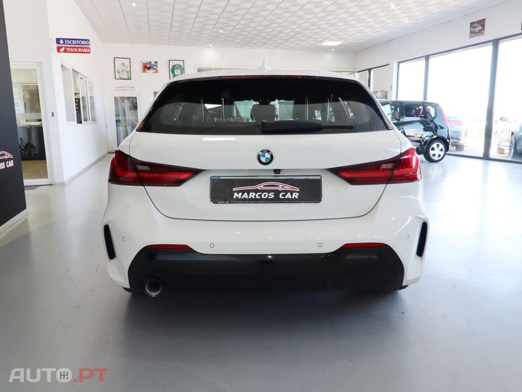 BMW 116 d Pack Desportivo M