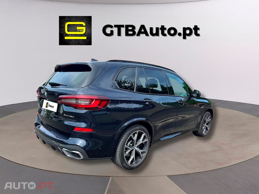 BMW X5 45e Pack M I.V.A DEDUTÍVEL 