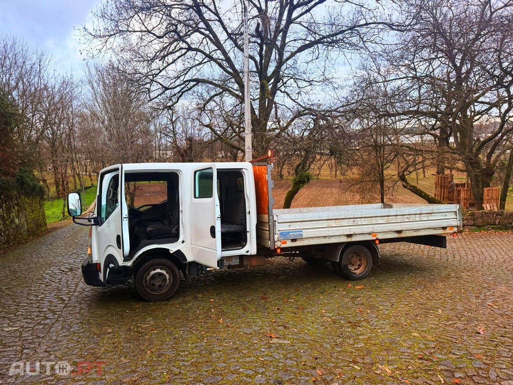 Nissan Cabstar 2.5 dCi 35