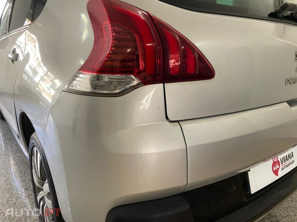Peugeot 3008 1.6 HDi Allure — fotografia 6
