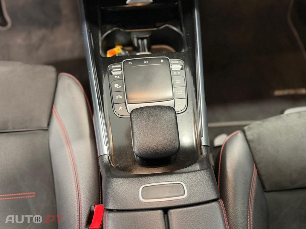 Mercedes-Benz GLB 180 d AMG Line