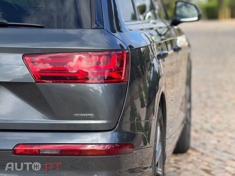 Audi Q7 3.0 TDi E-tron quattro S-line Tiptronic