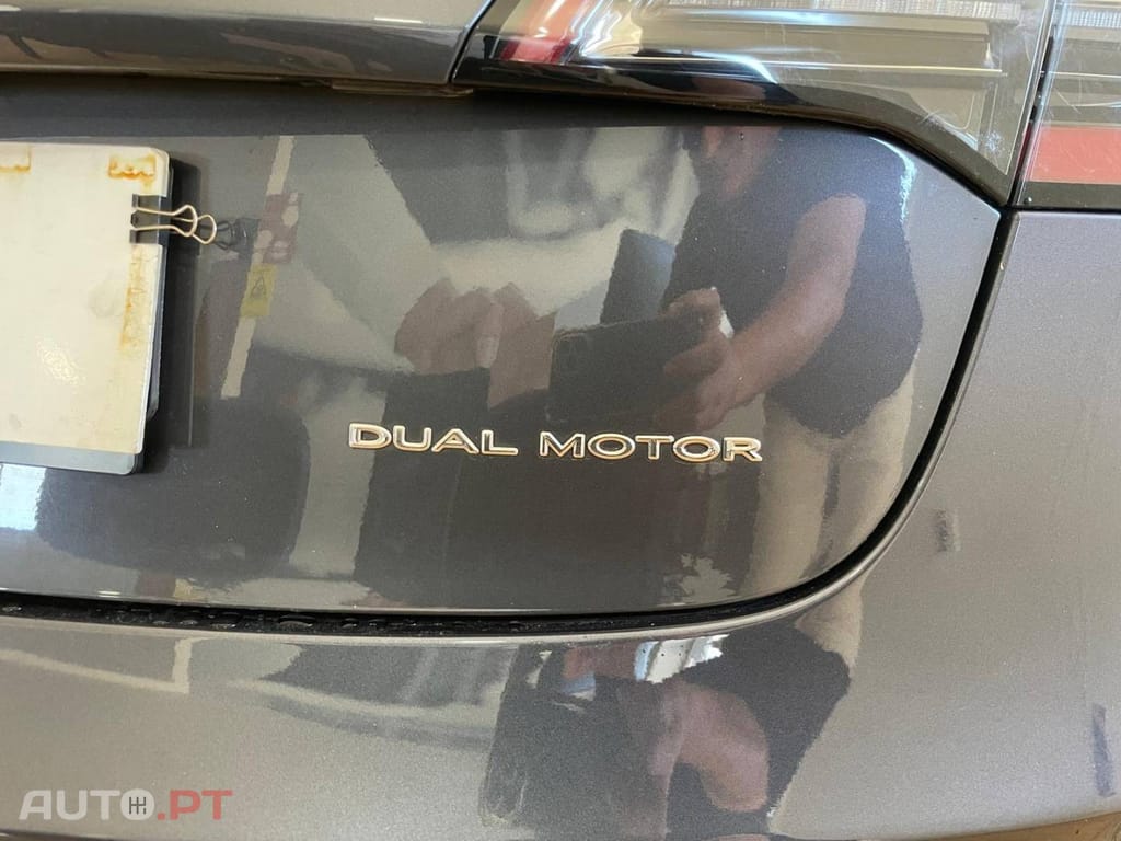 Tesla Model 3 Long Range AWD Dual Motor