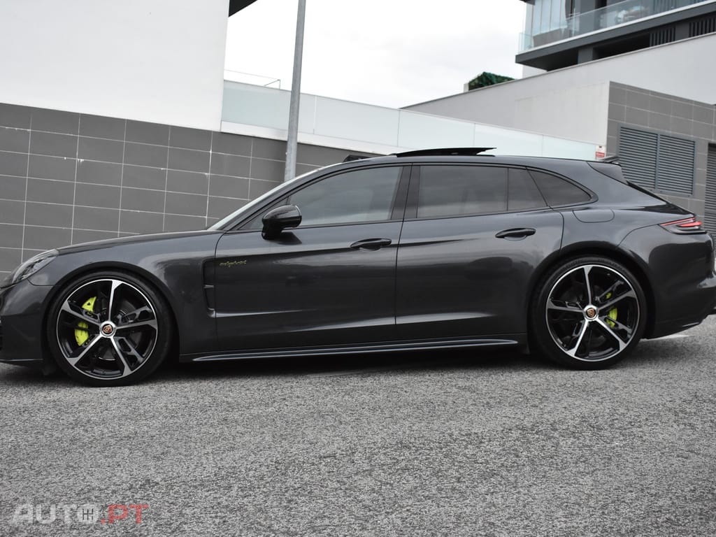 Porsche Panamera ST 4 E-Hybrid