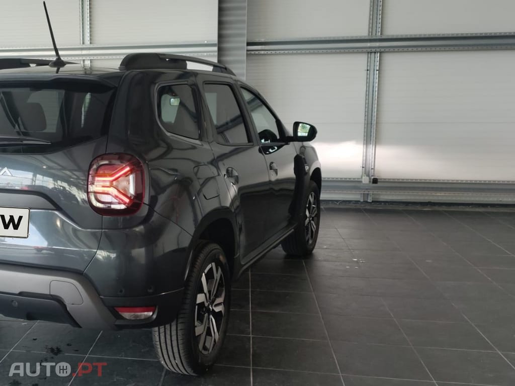Dacia Duster Journey