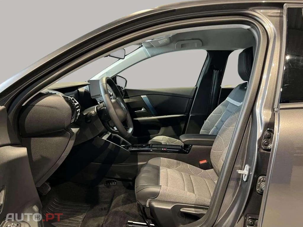 Citroen e-C4 I.V.A DEDUTÍVEL C-Series 