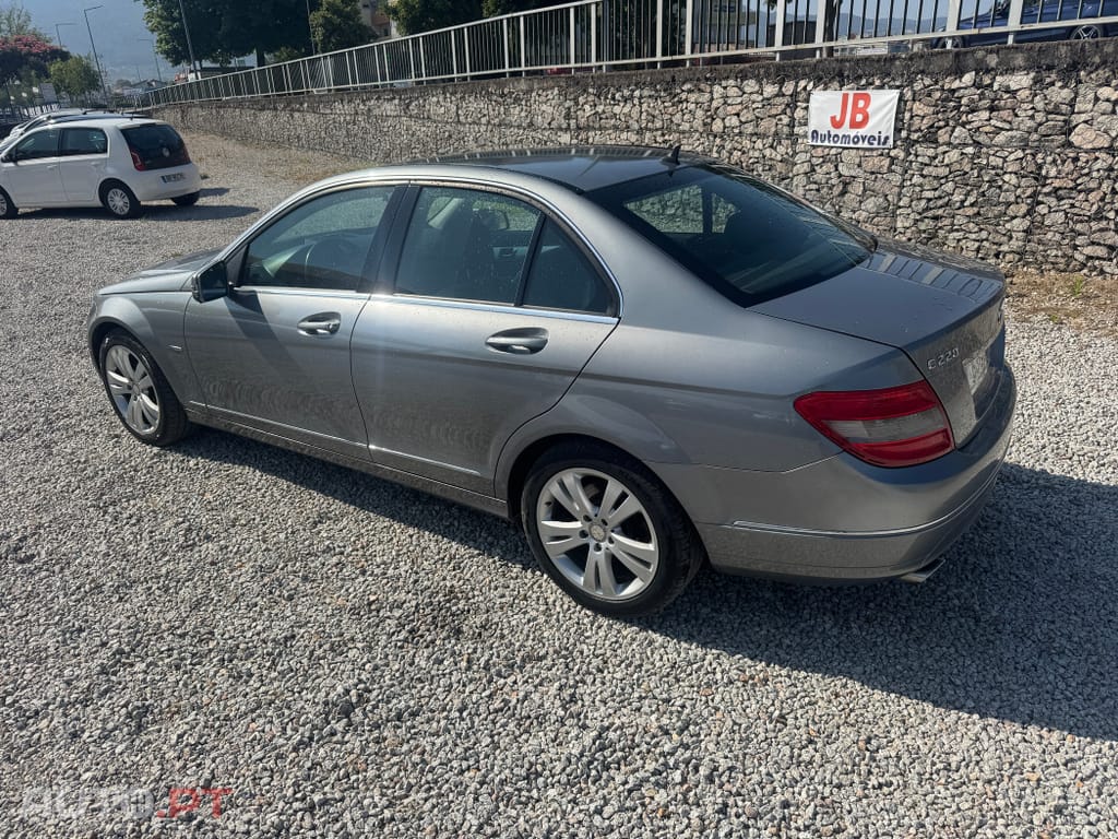 Mercedes-Benz C 220 CDi Avantgarde BlueEfficiency
