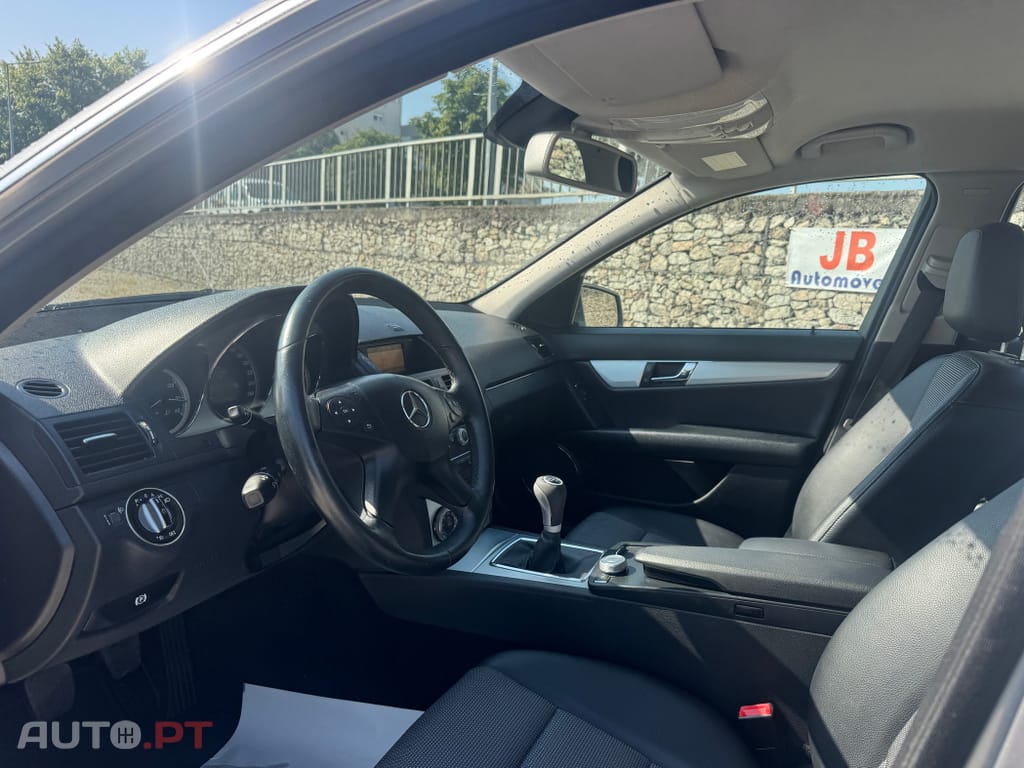 Mercedes-Benz C 220 CDi Avantgarde BlueEfficiency