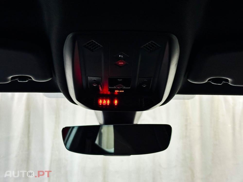 DS DS3 Crossback E-TENSE PERFORMANCE LINE +