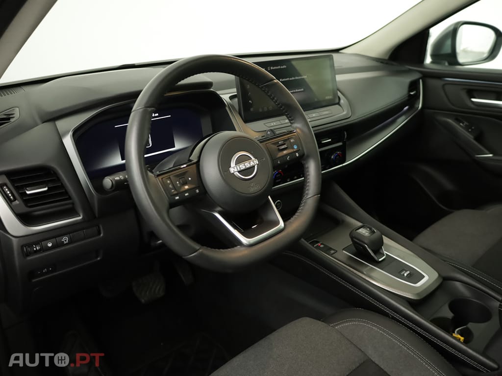 Nissan Qashqai 1.3 DIG-T N-Connecta LED Xtronic