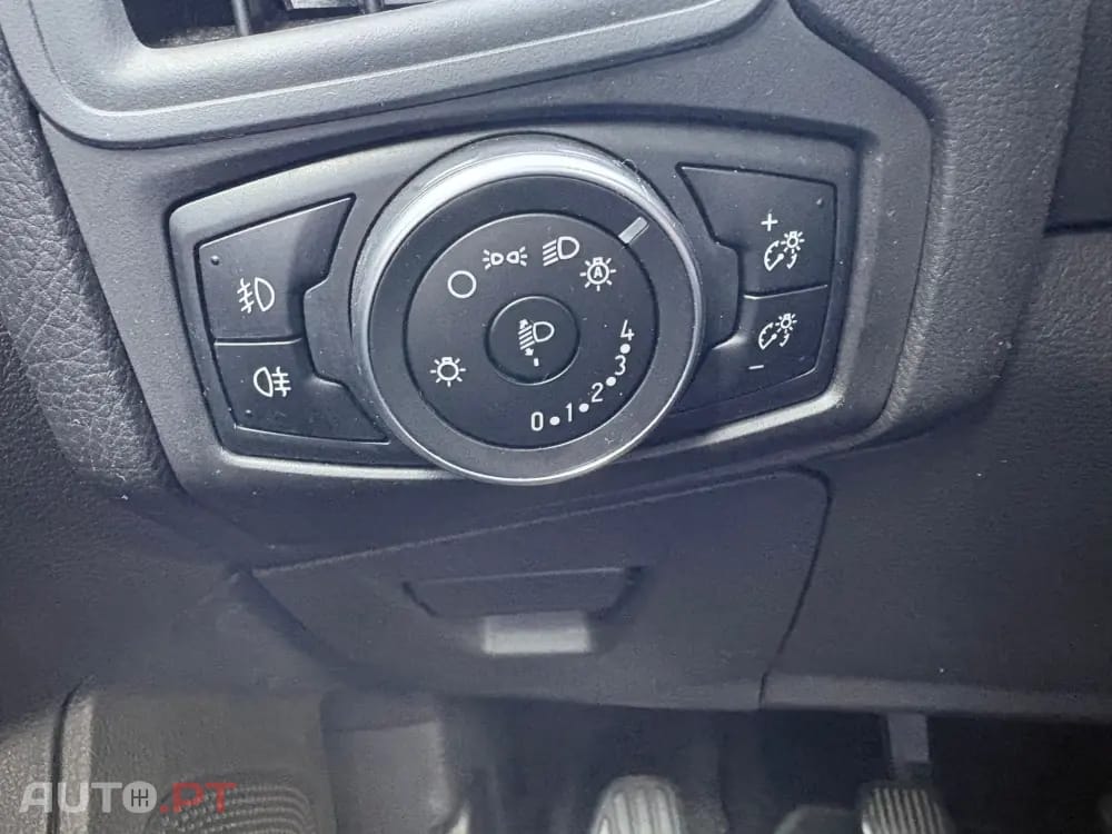 Ford Focus 1.0 EcoBoost S&S COOL&CONNECT DESIGN