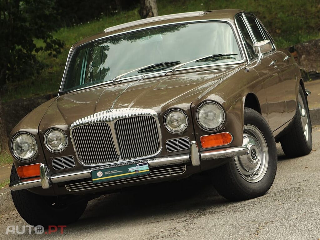 Jaguar Souvereign Daimler 4.2 S1