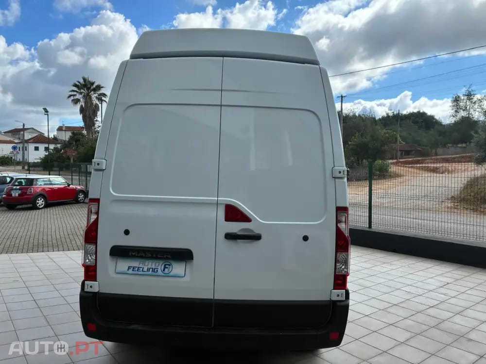 Renault Master 2.3 dCi L3H3 3.5T TP