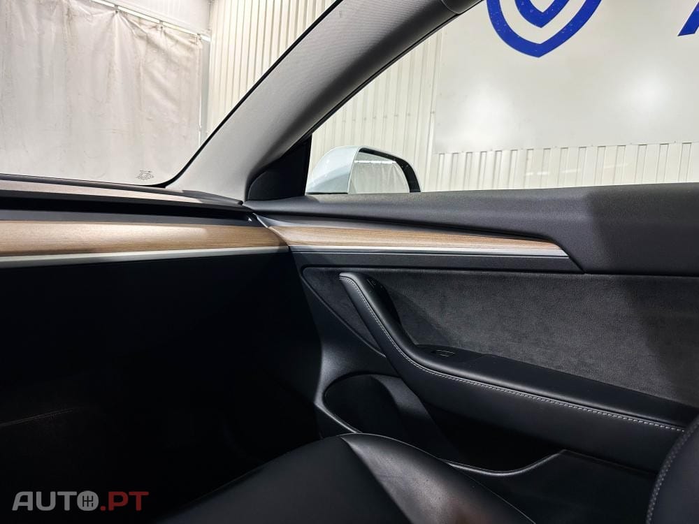Tesla Model 3 Long Range AWD Dual Motor