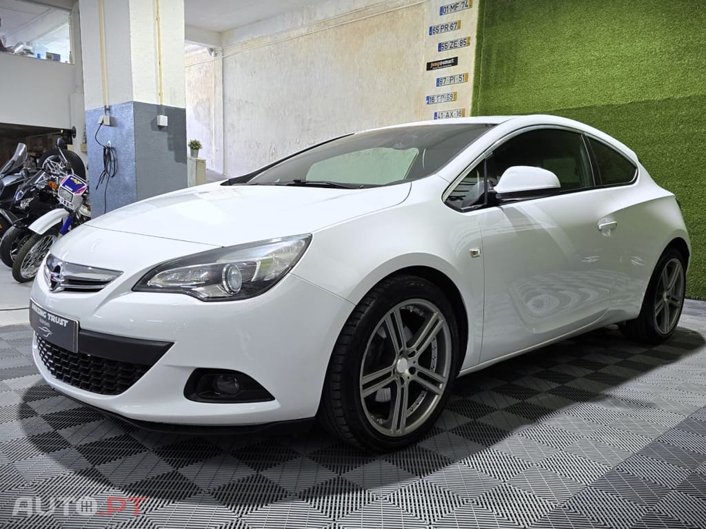 Opel Astra GTC 1.6 CDTi S/S