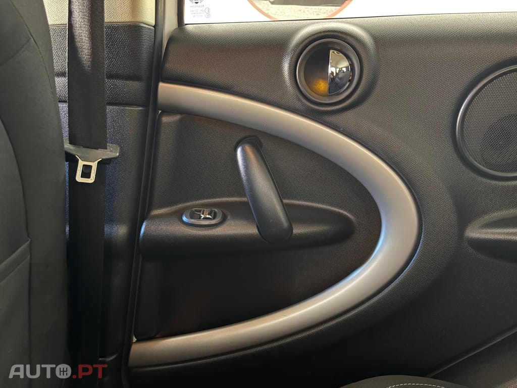 MINI Countryman One D
