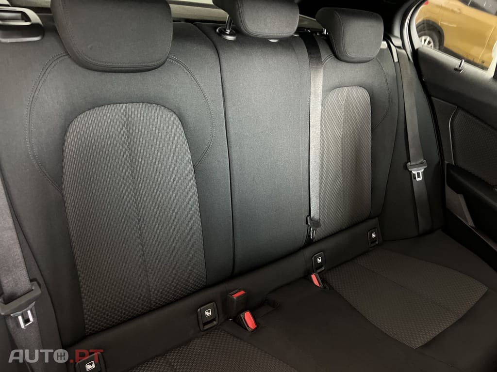 BMW 118 i Aut. Advantage