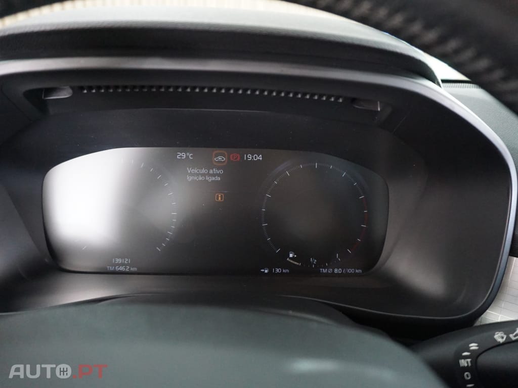 Volvo XC40 T2 Momentum Pro