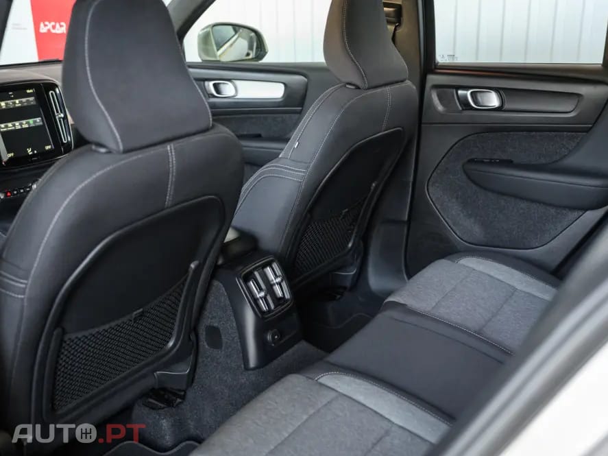 Volvo XC40 1.5 T4 PHEV Core
