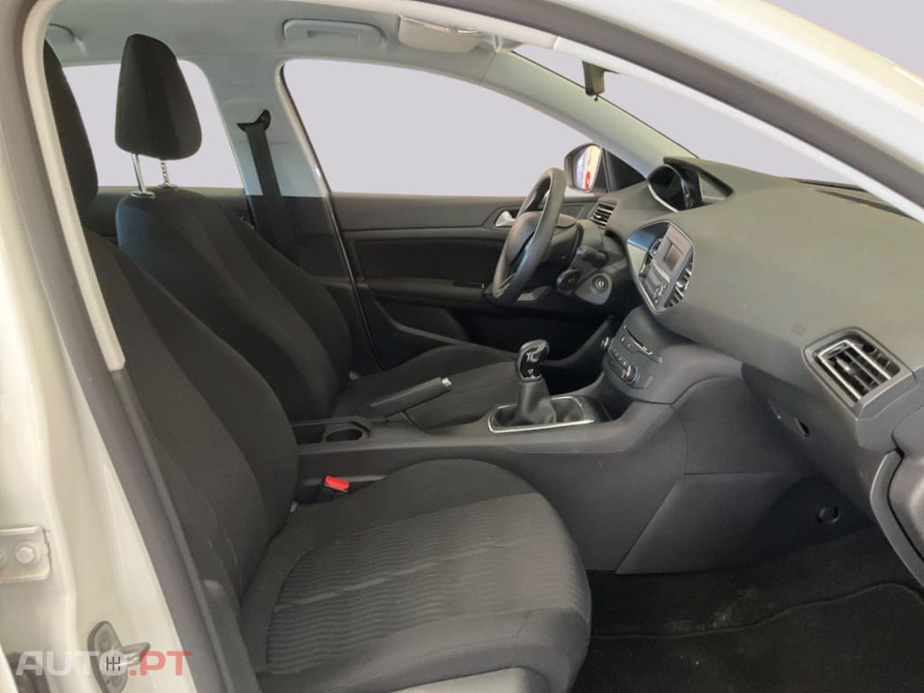 Peugeot 308 1.2 VTi Access